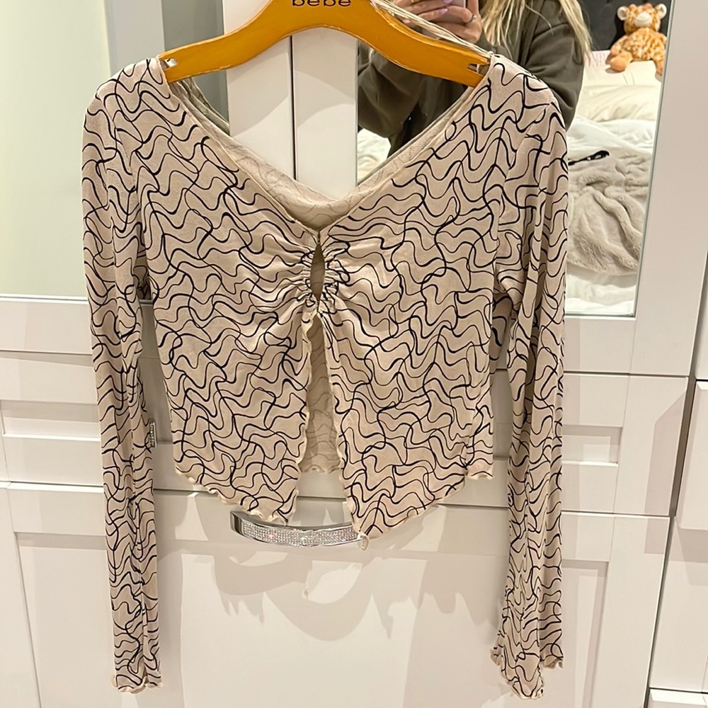 Glassons whispy lines long sleeve top